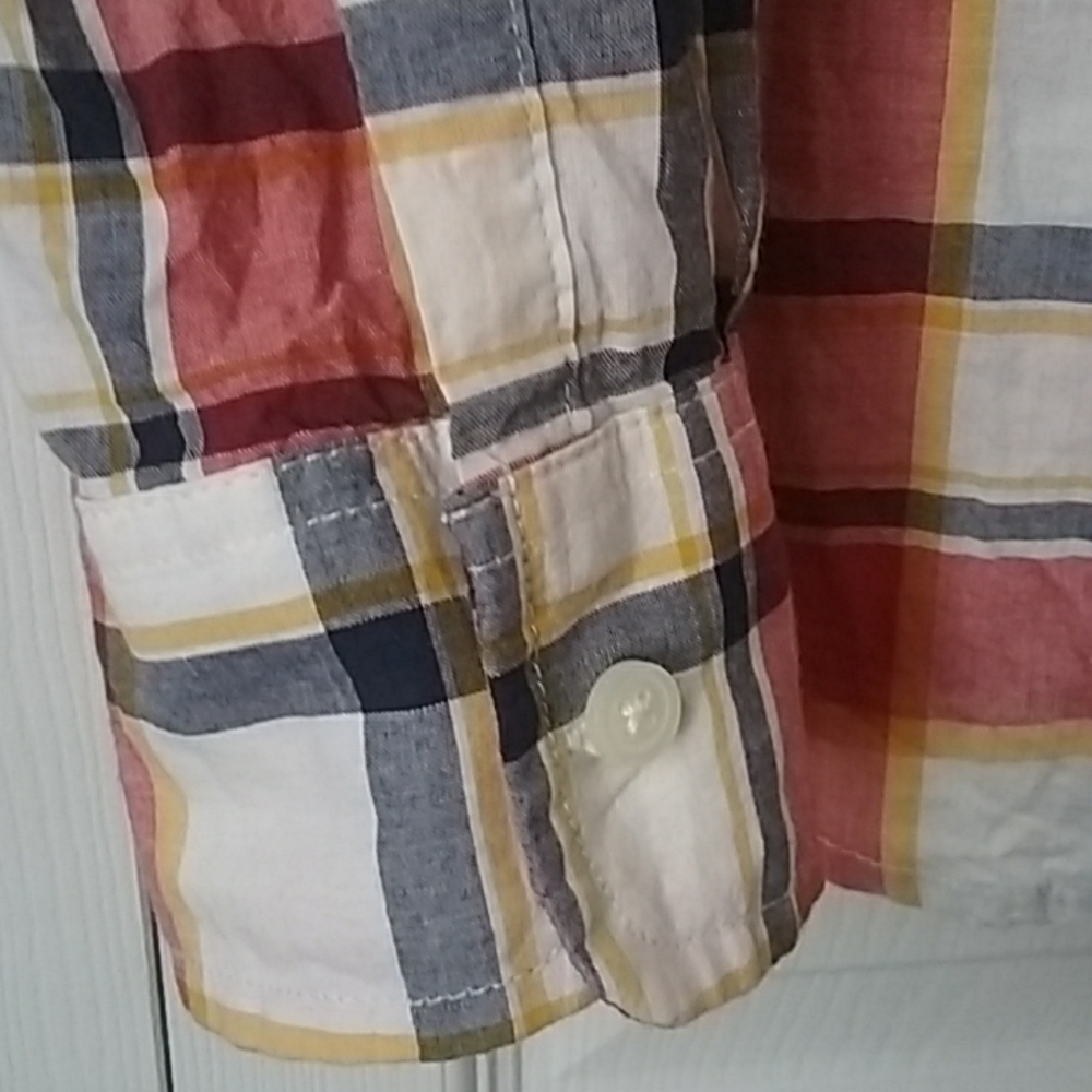 Gap Boyfriend Fit Button-Down - image 4